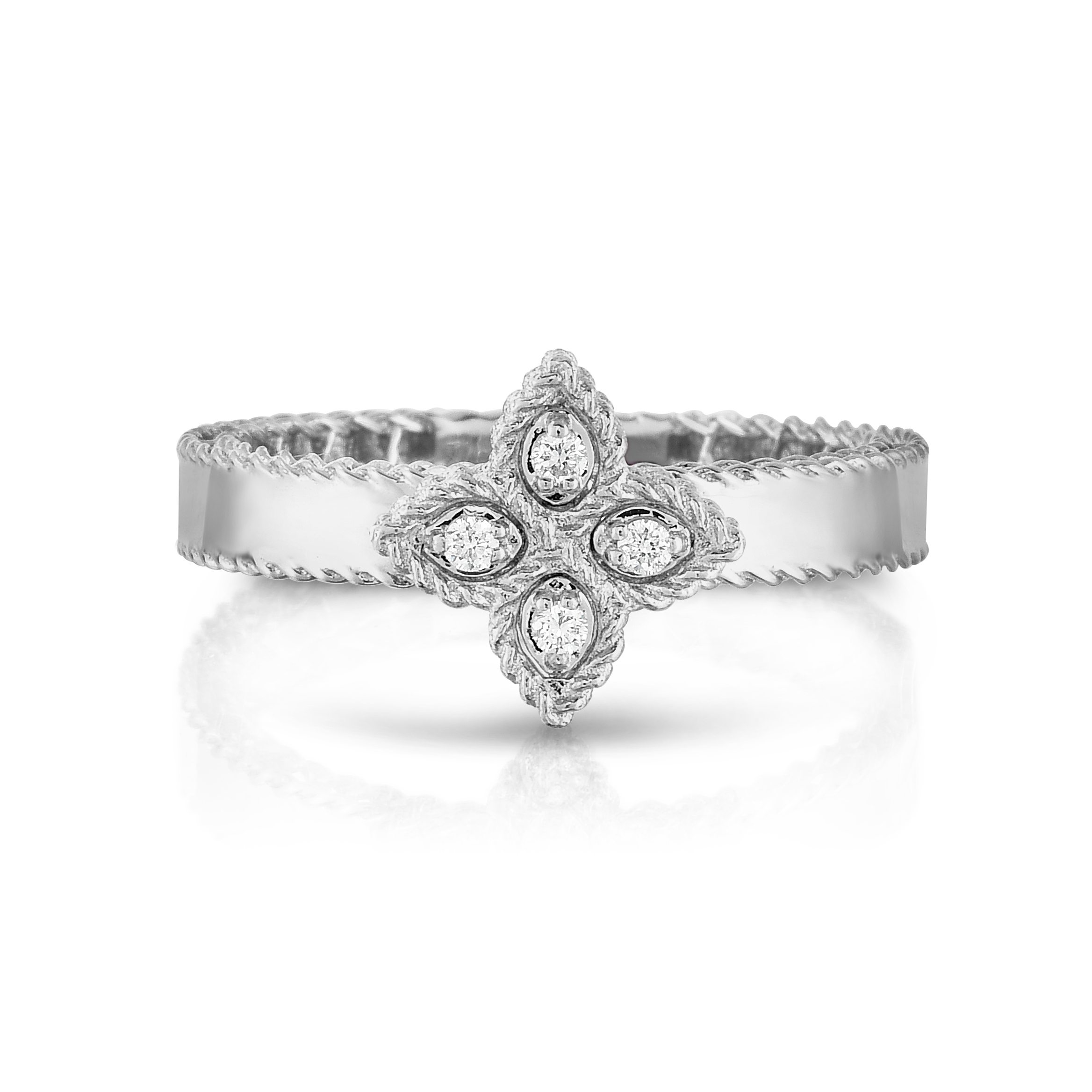 18k White Gold Princess Flower Small Diamond Ring