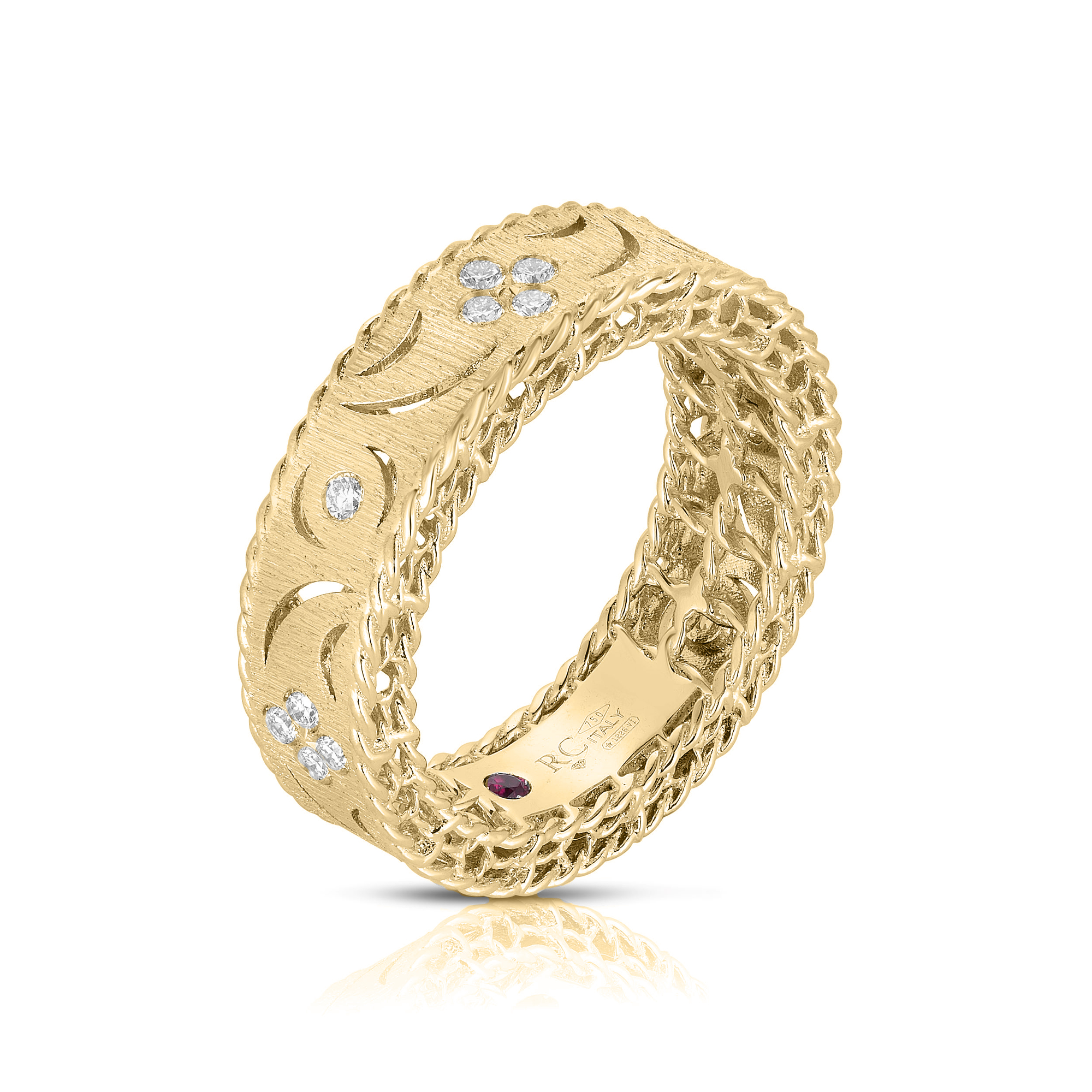 18k Yellow Gold Princess Diamond & Satin Finish Ring