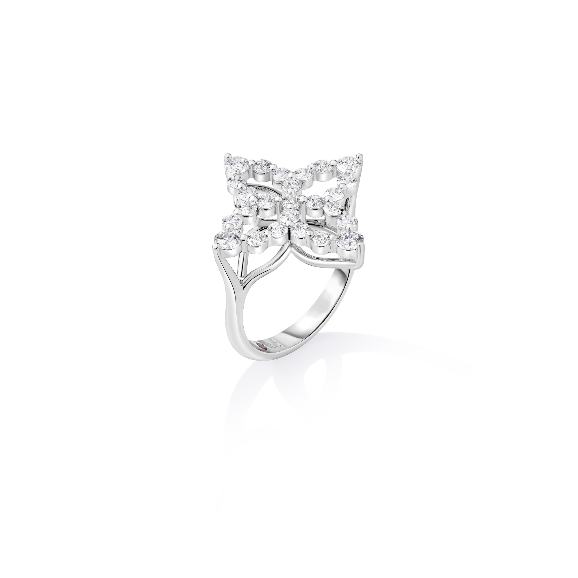 18k White Gold Diamond Princess Outline Flower Ring
