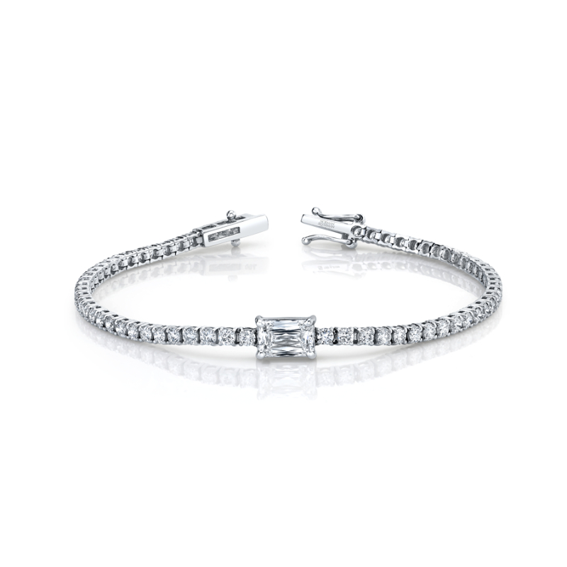 4.31 Carat 18k White Gold Round Cornered Straight Line Bracelet