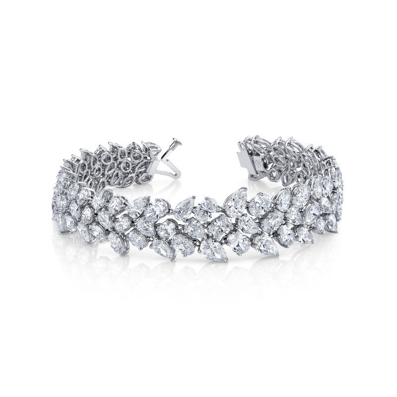 28.58 Carat Oval and Pear Shape Diamonds Bracelet