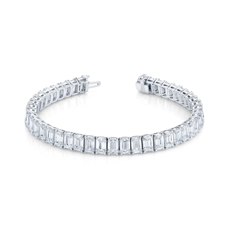 22.86 Carat Emerald Cut Diamonds Platinum Bracelet