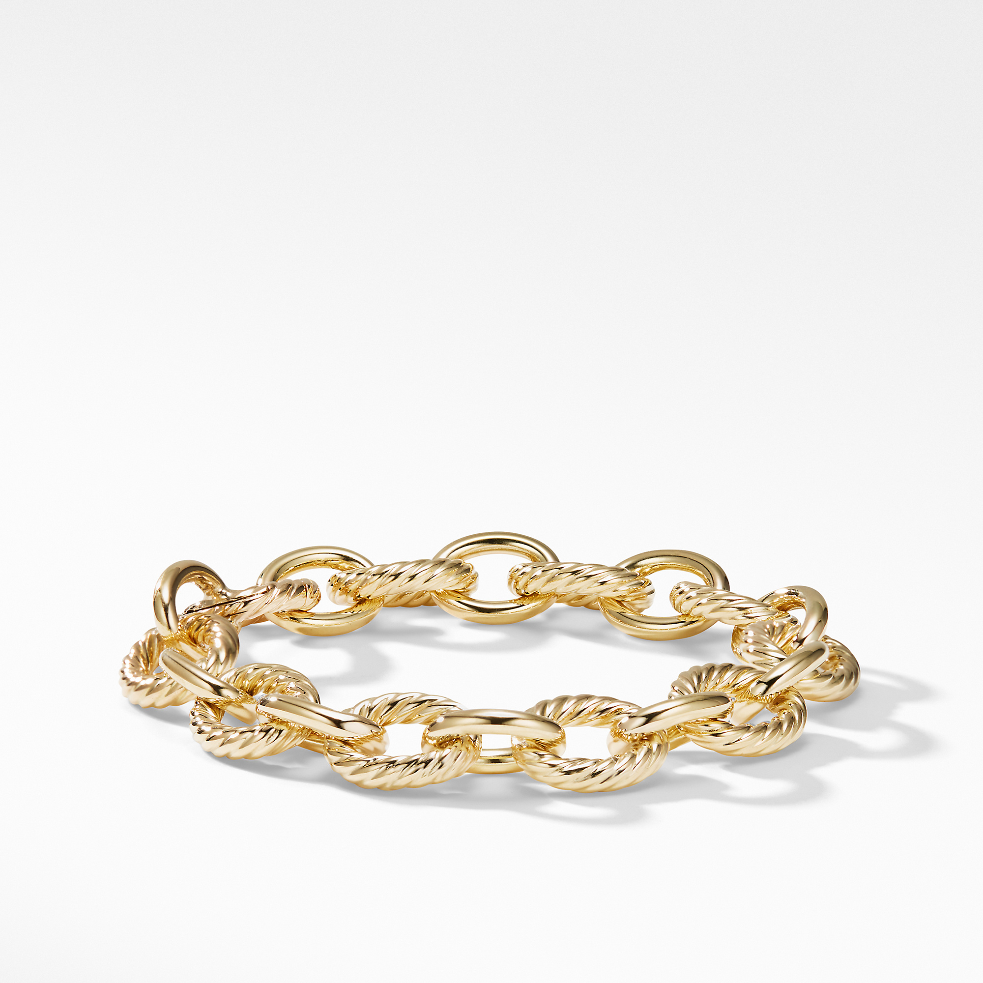 Oval Link Chain Bracelet in 18K Yellow Gold, 12mm