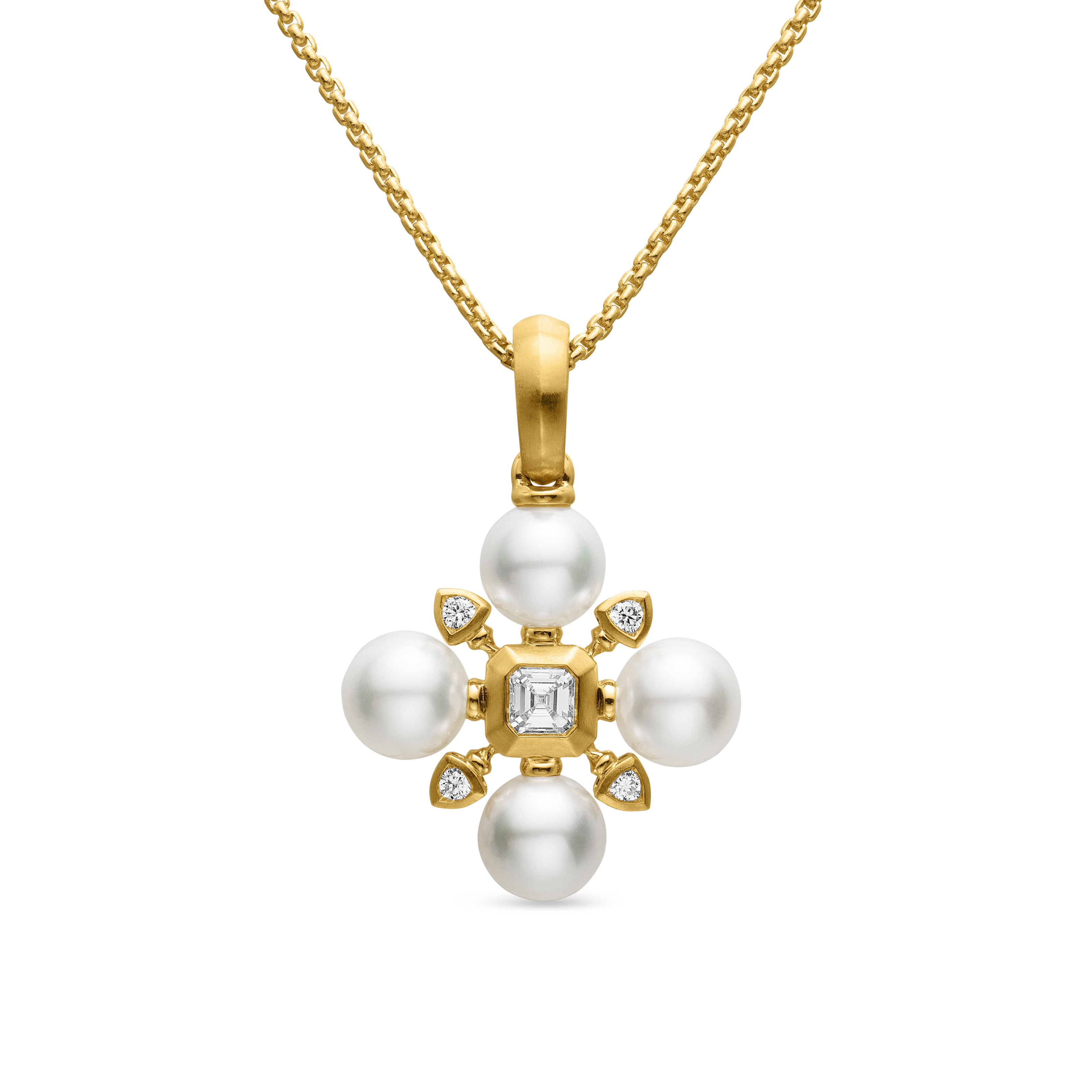 Renaissance Pearl Necklace in 18K Yellow with Diamonds