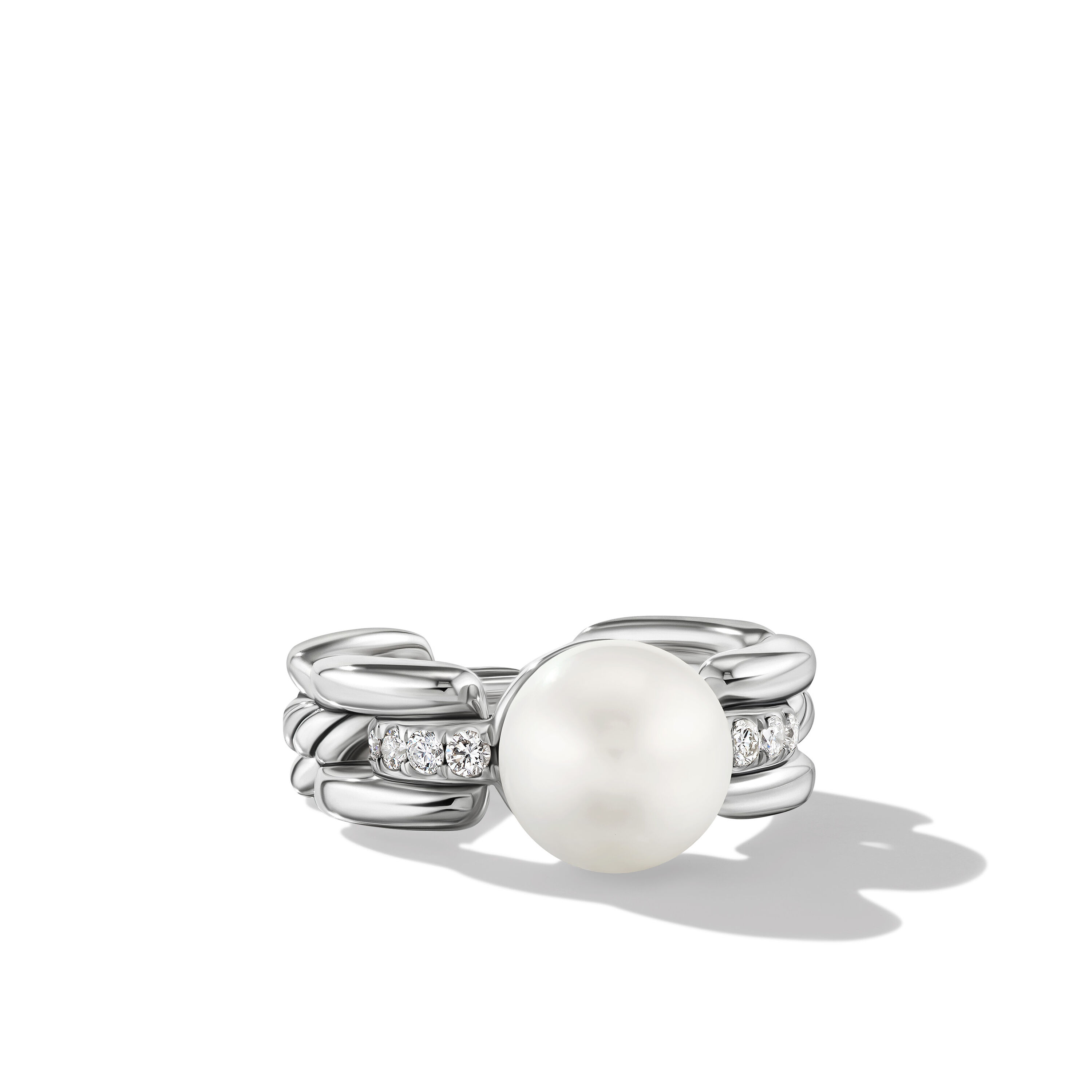 DY Madison® Pearl Ring in Sterling Silver with Pearl and Diamonds, 7.5mm